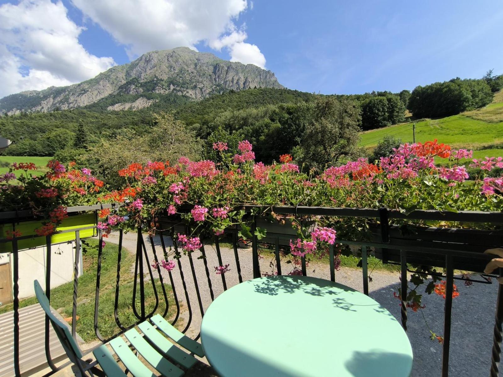 Les Clarines Perceneige - Chambre D'Hotes Vue Sur Montagne & Spa Saint-Jacques-en-Valgodemard Εξωτερικό φωτογραφία